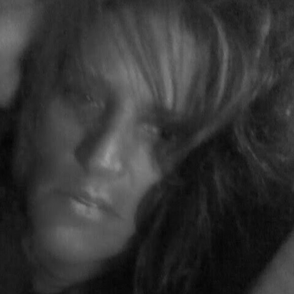 Meet your Posher, Sarah - Picture 1 of 1